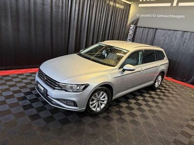 Silber Gebraucht 2024 VW Passat Business Kombi | € 26.799 (Fairer Preis)