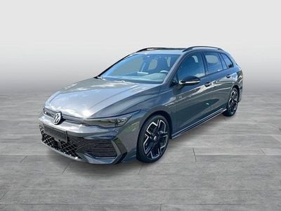 Mittelgrau metallic Gebraucht 2025 VW Golf VIII Sport Kombi | € 37.990