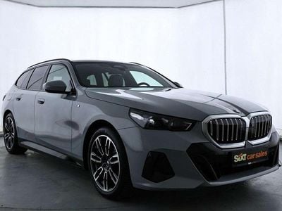 Gebraucht BMW 520 M Sport 190 PS (139 kW) 2025 Grau Kombi