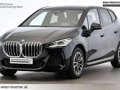 Gebraucht BMW 225 Active Tourer Efficient Dynamics 245 PS (180 kW) 2024 Schwarz Van / Kleinbus