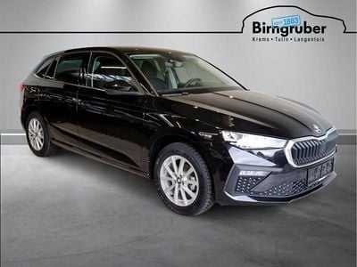 Neu Skoda Scala Selection 95 PS (69 kW) 2025 Schwarz  metallicperleffektno Kleinwagen