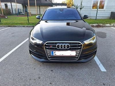 Schwarz Gebraucht 2012 Audi A6 S-Line Kombi | € 22.999