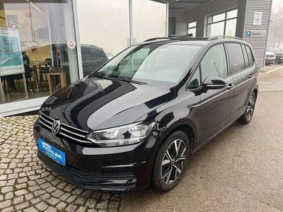 Gebraucht VW Touran Comfortline 150 PS (110 kW) 2022 Schwarz Van / Kleinbus