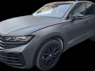 Grau Gebraucht 2024 VW Touareg R SUV | € 83.500