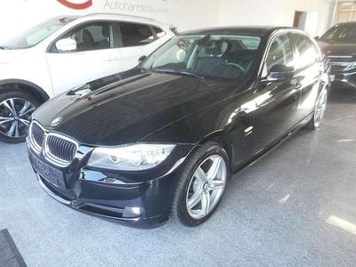 Schwarz Gebraucht 2011 BMW 320 Limousine | € 14.802