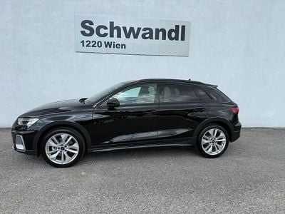 Schwarz metallicperleffektno Neu 2025 Audi A3 Ambiente Limousine | € 36.890 (Guter Preis)