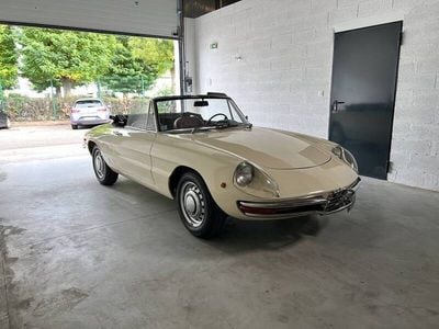 Gebraucht Alfa Romeo Spider Veloce 118 PS (86 kW) 1968 Beige Cabrio