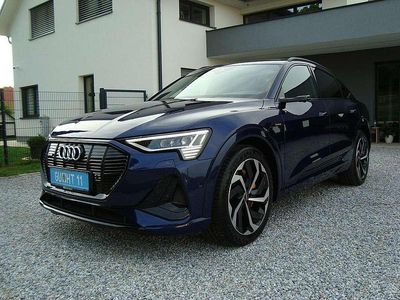 Blau Gebraucht 2021 Audi e-tron S-Line SUV | € 51.950