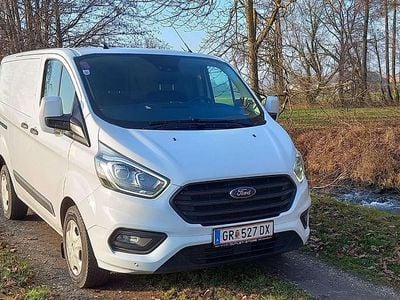 Gebraucht Ford Tourneo Titanium 83 PS (61 kW) 2020 Van / Kleinbus