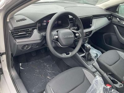 Grau Neu 2025 Skoda Scala Essence Kleinwagen | € 22.615 (Guter Preis)
