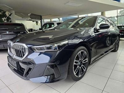 Schwarz Gebraucht 2024 BMW 520 M Sport Kombi | € 62.800 (Etwas zu teuer)