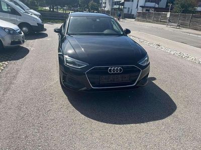 Gebraucht Audi A4 163 PS (119 kW) 2021 Schwarz Kombi