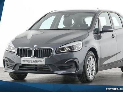 Grau (mineralgrau) Gebraucht 2019 BMW 216 Advantage | € 19.490 (Guter Preis)