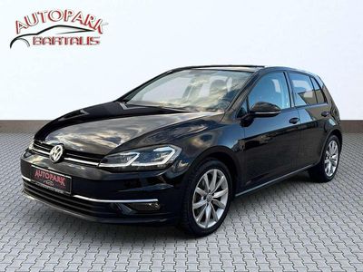 Schwarz Gebraucht 2017 VW Golf VII Highline Limousine | € 16.990 (Etwas zu teuer)