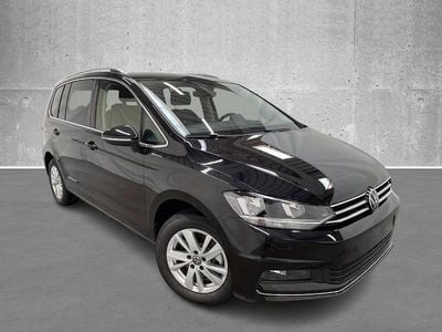 Neu VW Touran Highline 150 PS (110 kW) 2025 Van / Kleinbus