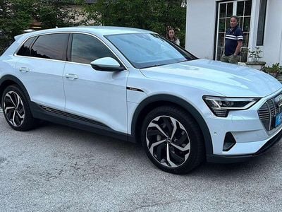 Weiß Gebraucht 2022 Audi e-tron Business SUV | € 36.500 (Etwas zu teuer)