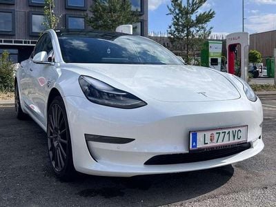 Weiß Gebraucht 2020 Tesla Model 3 Long Range AWD Limousine | € 22.499 (Fairer Preis)