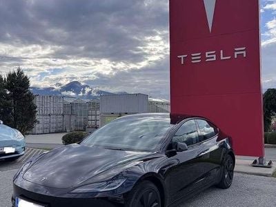 Gebraucht 2025 Tesla Model 3 Standard Range Limousine | € 39.990 (Teuer)