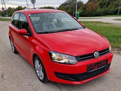Rot Gebraucht 2009 VW Polo Comfortline Limousine | € 5.500 (Etwas zu teuer)