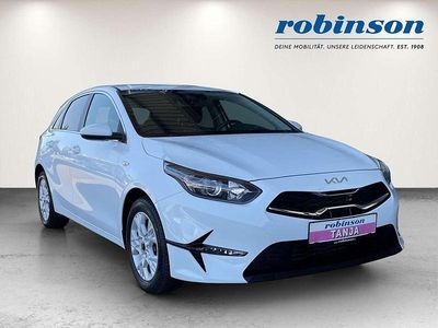Gebraucht Kia Ceed Silver 140 PS (102 kW) 2024 Weiß Kleinwagen