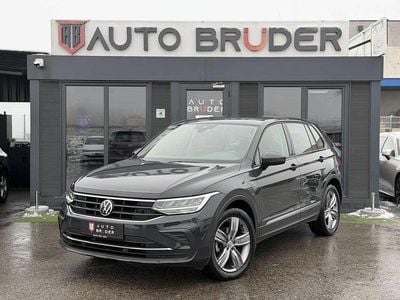 Gebraucht VW Tiguan Life 150 PS (110 kW) 2021 Grau SUV