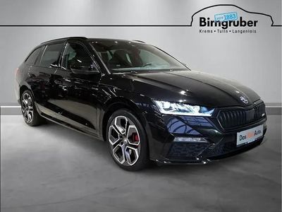 Schwarz metallicperleffektno Gebraucht 2021 Skoda Octavia RS Kombi | € 24.990 (Etwas zu teuer)