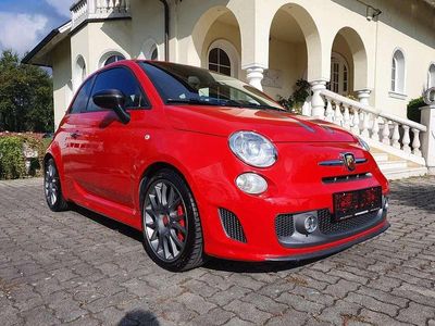 Gebraucht Abarth 695 179 PS (131 kW) 2010 Rot Kleinwagen