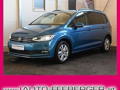 Gebraucht VW Touran Comfortline 122 PS (89 kW) 2022 Blau Van / Kleinbus