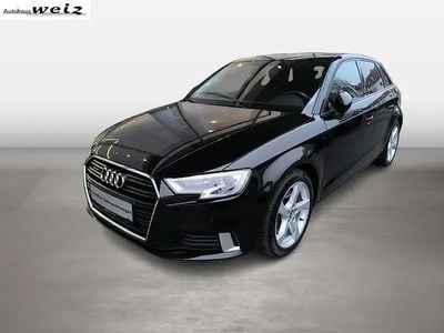 Schwarz normal Gebraucht 2017 Audi A3 Sport Limousine | € 20.690 (Fairer Preis)