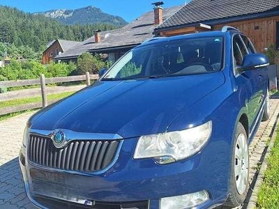 Gebraucht 2010 Skoda Superb Active Kombi | € 6.000