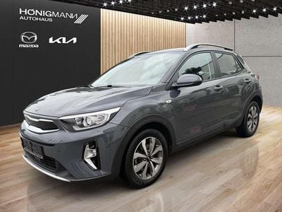 Grau Gebraucht 2021 Kia Stonic Silver SUV | € 16.790 (Fairer Preis)