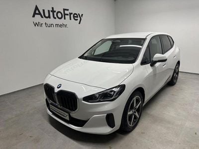 Weiß Gebraucht 2025 BMW 218 Active Tourer Luxury Line Van / Kleinbus | € 36.890 (Etwas zu teuer)