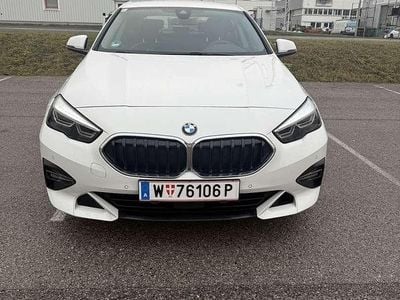 Weiß Gebraucht 2020 BMW 218 Sport Line Coupé | € 22.500