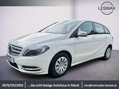 Weiß Gebraucht 2014 Mercedes B160 Van / Kleinbus | € 13.900