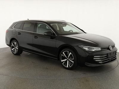 Schwarz Neu 2025 VW Passat Pro Kombi | € 48.913 (Guter Preis)