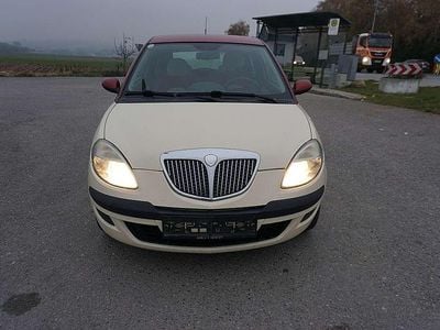 Rot Gebraucht 2006 Lancia Ypsilon Kleinwagen | € 1.100