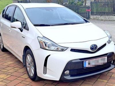 Weiß Gebraucht 2020 Toyota Prius+ Active Van / Kleinbus | € 25.000