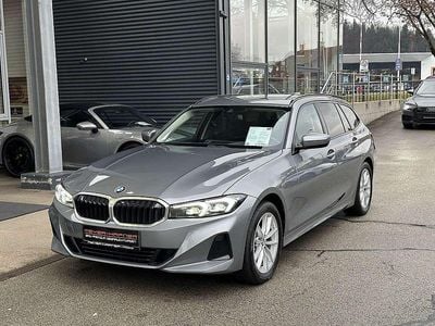 Grau Gebraucht 2023 BMW 320 Kombi | € 32.990 (Guter Preis)