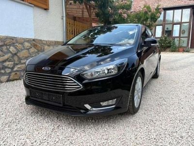 gebraucht Ford Focus 15 Benzin Titanium Automatik - Scheckheft