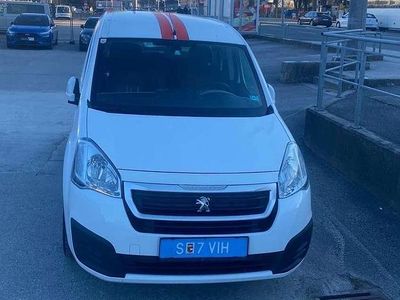 Weiß Gebraucht 2016 Peugeot Partner Active Van / Kleinbus | € 9.200 (Fairer Preis)