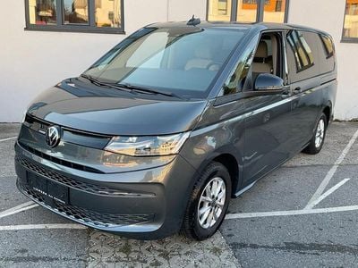 Mittelgrau metallic Gebraucht 2024 VW Multivan Business Van | € 53.890