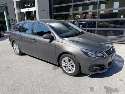 Grau Gebraucht 2021 Peugeot 308 SW Style Kombi | € 18.980