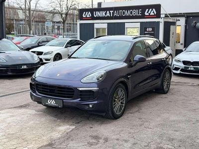 Violett Gebraucht 2017 Porsche Cayenne S E-Hybrid Platinum Edition SUV | € 42.390