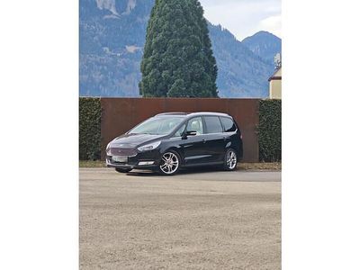 Schwarz Gebraucht 2018 Ford Galaxy Titanium Van / Kleinbus | € 23.900 (Etwas zu teuer)