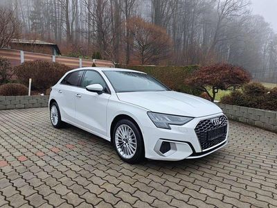 Gebraucht Audi A3 116 PS (85 kW) 2023 Weiß Limousine