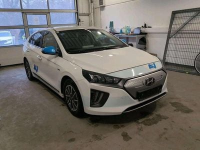 Gebraucht Hyundai Ioniq 100 kW (136 PS) 2021 Weiß Kleinwagen