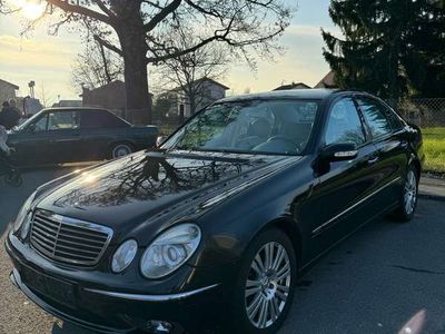 gebraucht Mercedes E320 Avantgarde CDI Aut.