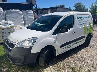 Weiß Gebraucht 2017 Peugeot Partner Van / Kleinbus | € 5.800 (Teuer)