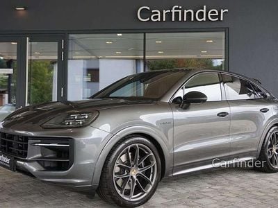Grau Gebraucht 2024 Porsche Cayenne SUV | € 129.990