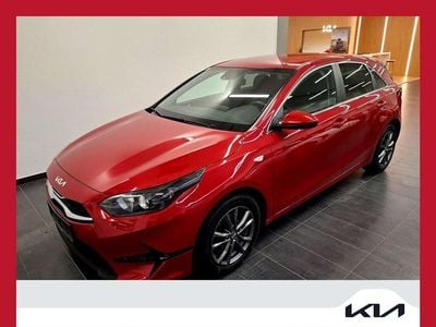 Gebraucht Kia Ceed Silver 101 PS (74 kW) 2023 Rot Kleinwagen